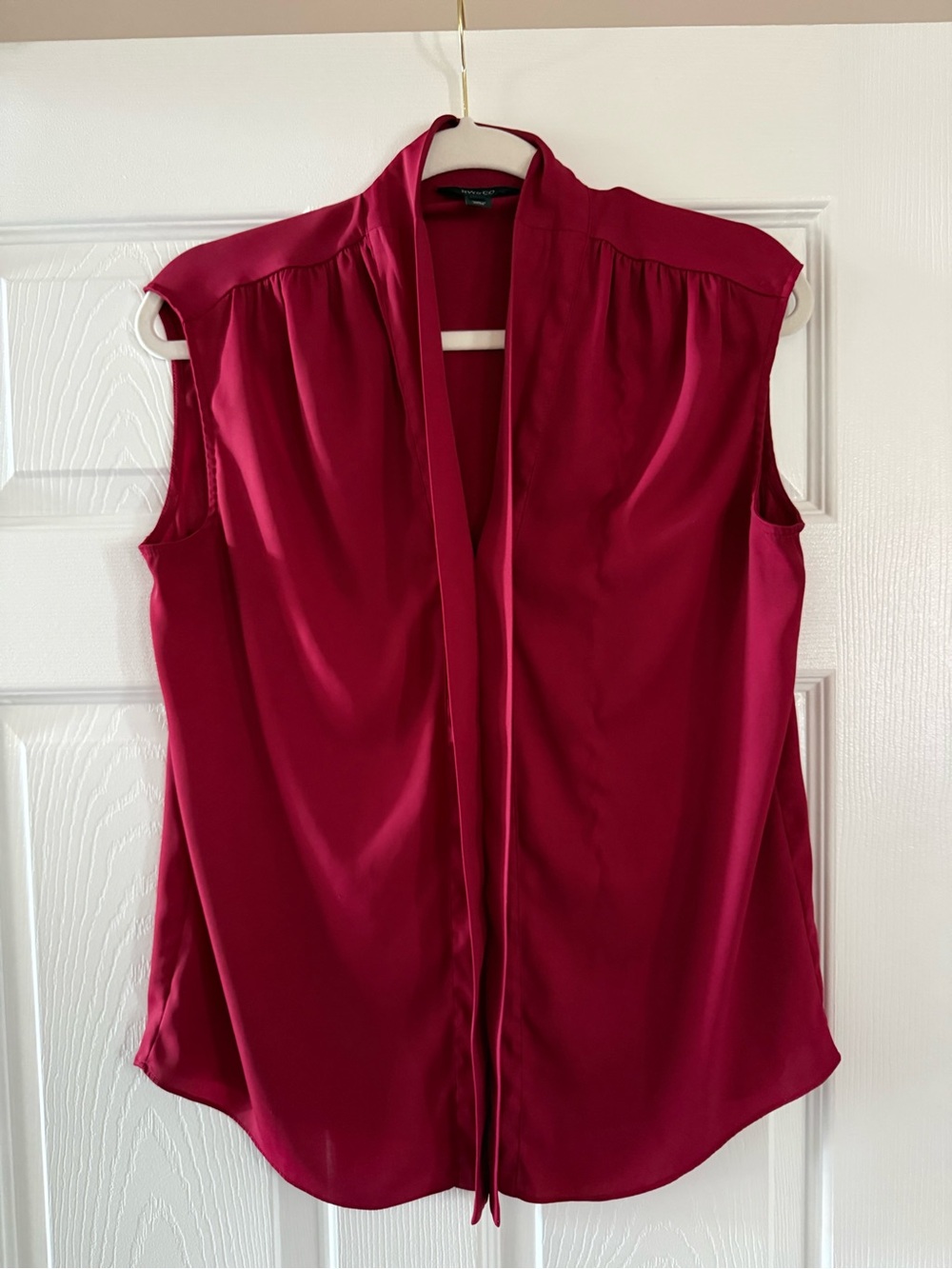 RW&CO Sleeveless Tie-Neck Blouse in Deep Berry Medium